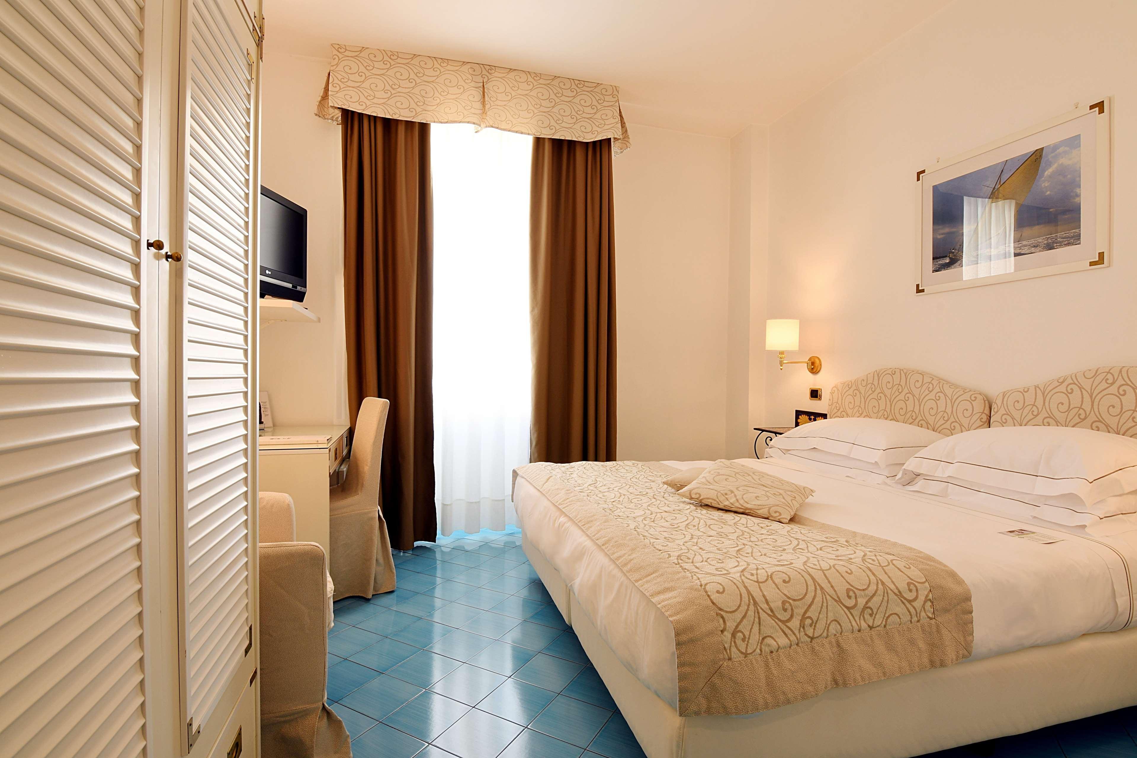 Best Western Hotel Acqua Novella Spotorno Eksteriør billede