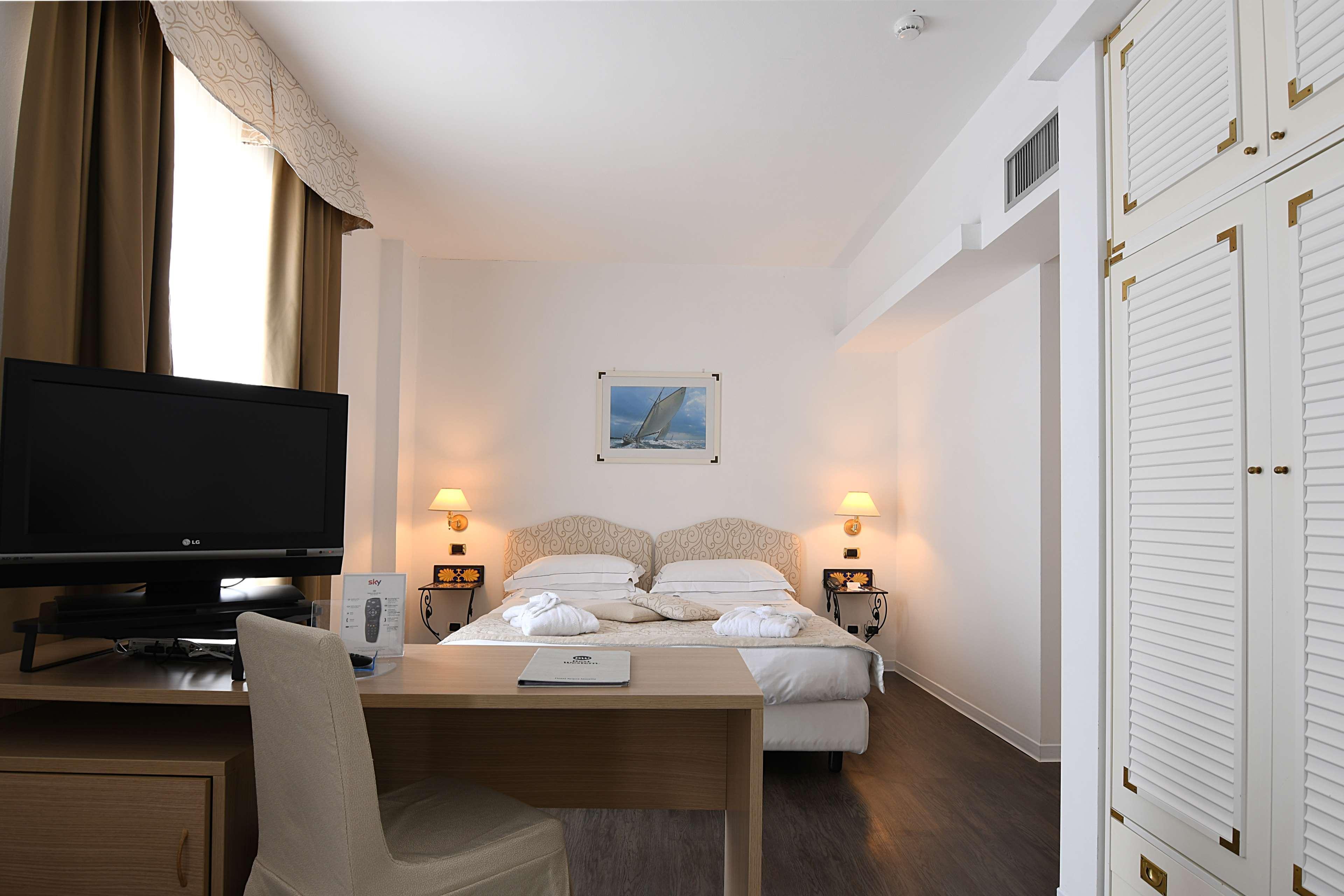 Best Western Hotel Acqua Novella Spotorno Eksteriør billede