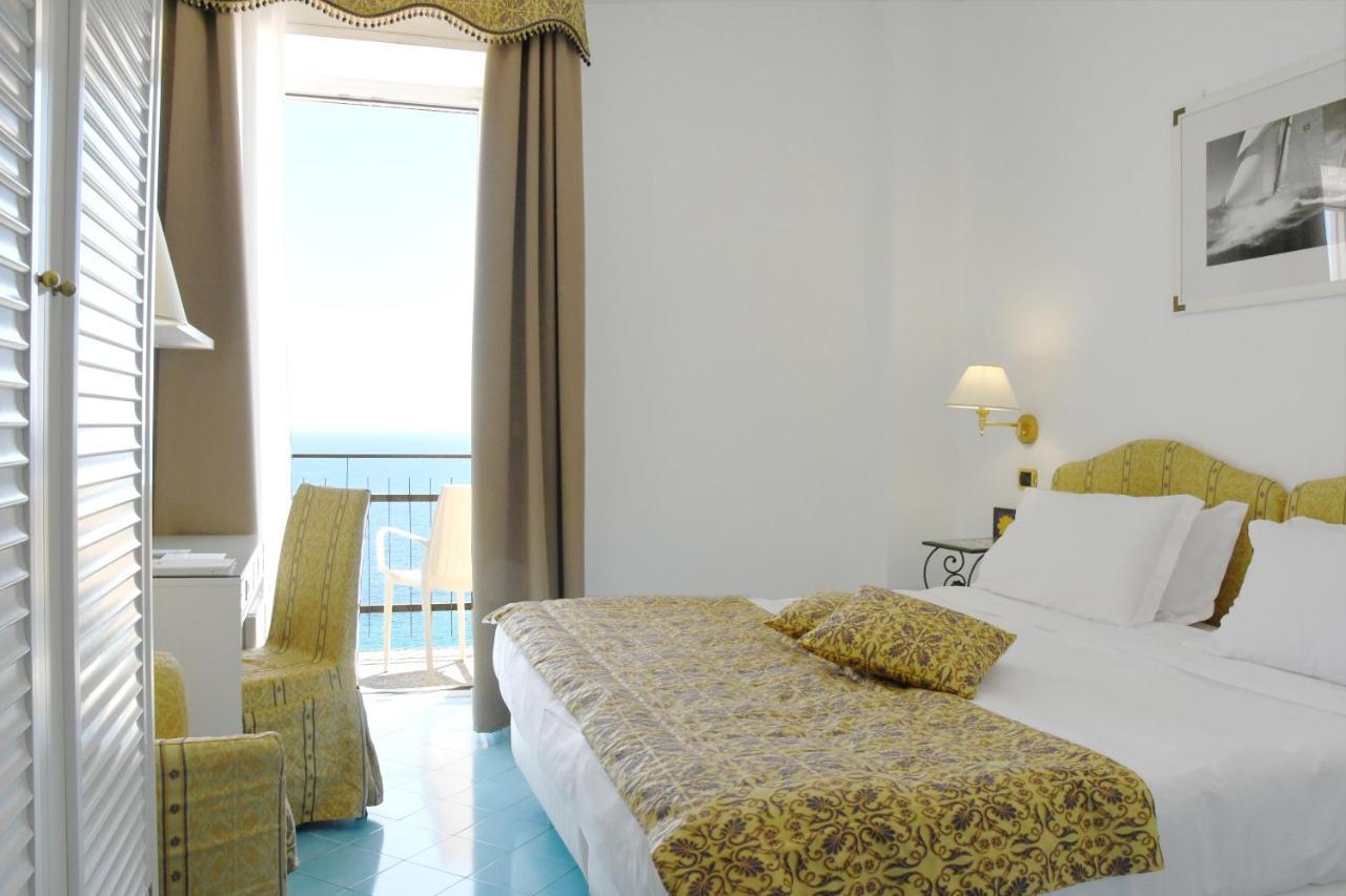 Best Western Hotel Acqua Novella Spotorno Eksteriør billede