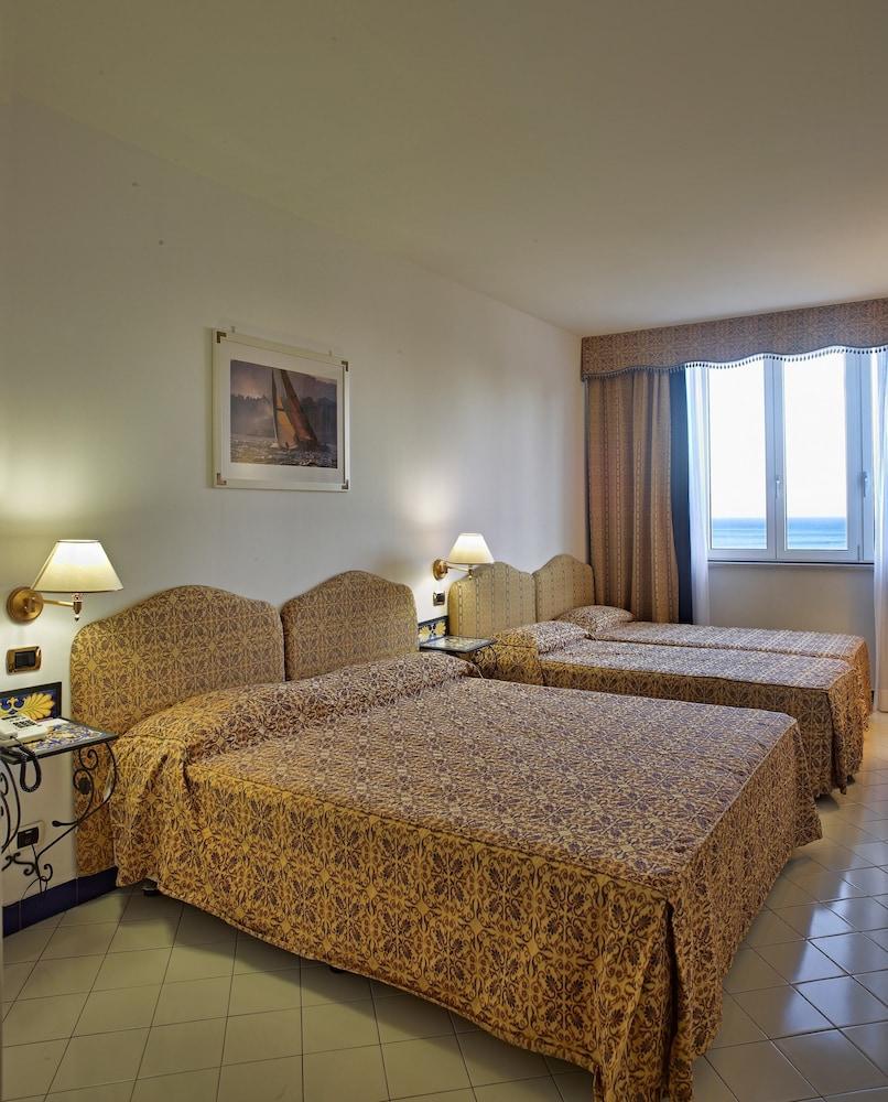 Best Western Hotel Acqua Novella Spotorno Eksteriør billede
